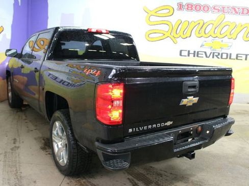 Used 2018 Chevrolet Silverado 1500 Custom w/ Custom Value Package AWD/4WD image 6