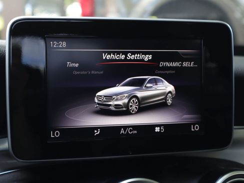 Used 2018 Mercedes-Benz C 300 Sedan image 13