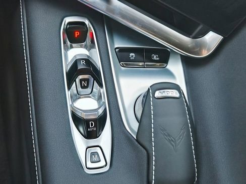 Used 2023 Chevrolet Corvette Stingray Preferred Cpe w/ Z51 Performance Package RWD image 27