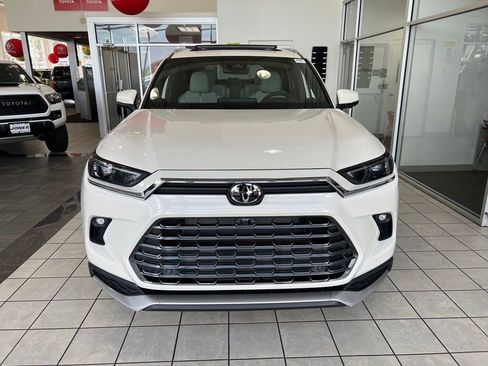Certified 2024 Toyota Grand Highlander AWD Hybrid image 3