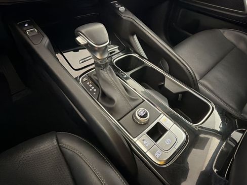 Used 2025 Kia Telluride S FWD image 18