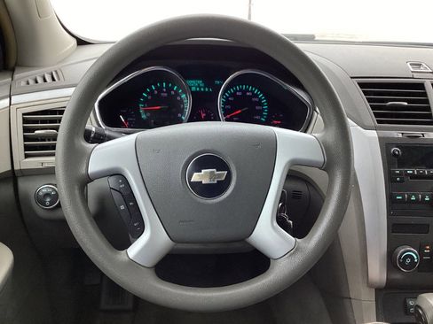 Used 2009 Chevrolet Traverse LS FWD image 15