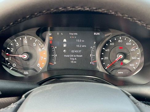 New 2026 Jeep Compass Latitude w/ Sun and Sound Group AWD/4WD image 24