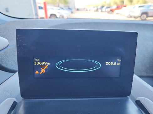 Used 2018 BMW i3 image 11