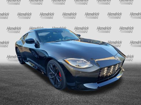 Used 2024 Nissan Z Performance w/ Floor Mat Package RWD image 2