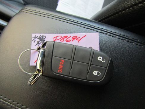 Used 2024 Jeep Compass Trailhawk AWD/4WD image 31
