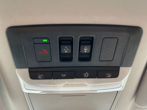 New 2026 Nissan Pathfinder Platinum w/ Cargo Package FWD image 12
