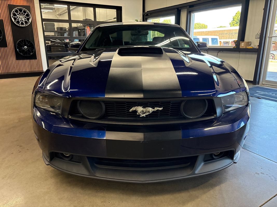 Used 2010 Ford Mustang GT Premium RWD image 19