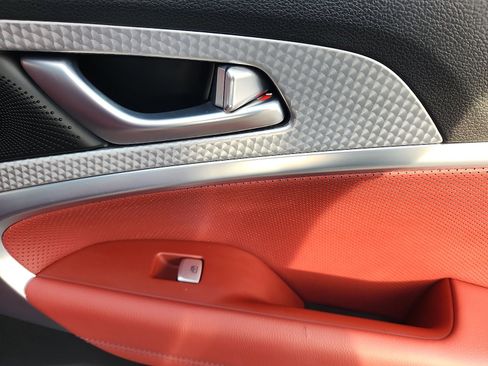 Used 2023 Genesis G70 2.0T w/ Sport Prestige Package image 31