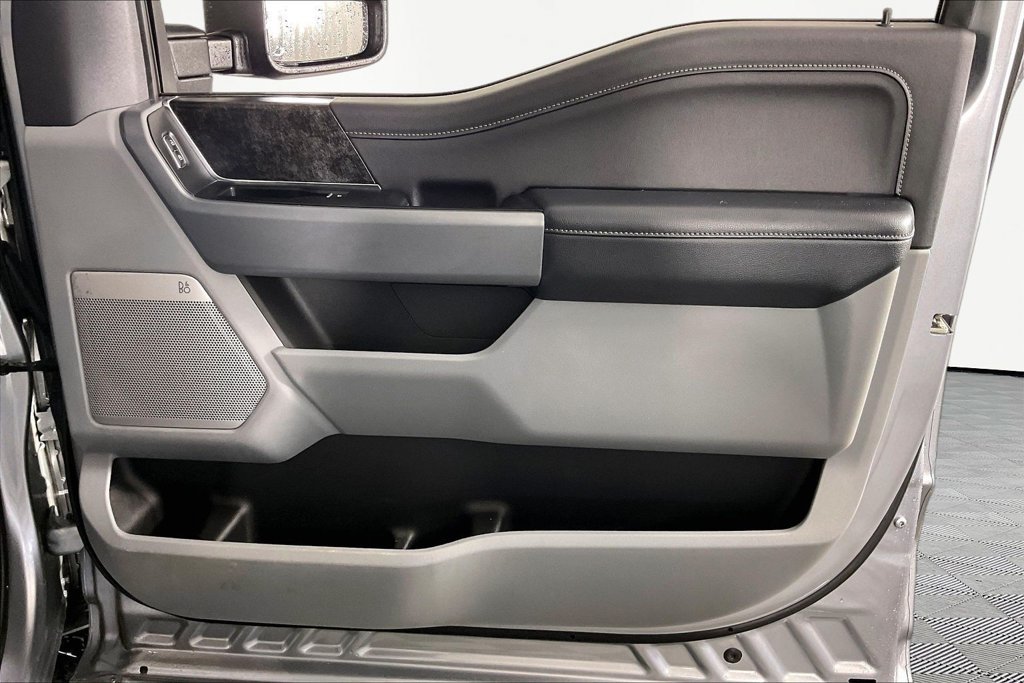 Used 2024 Ford F250 XLT w/ Black Appearance Package AWD/4WD image 24