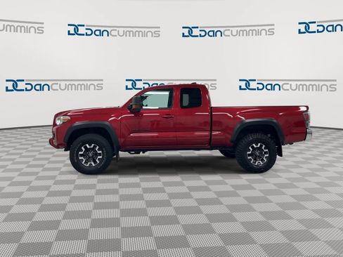Used 2020 Toyota Tacoma TRD Off-Road AWD/4WD image 5
