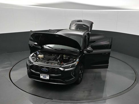Used 2023 Ford Escape ST-Line Elite w/ Premium Technology Package AWD/4WD image 37