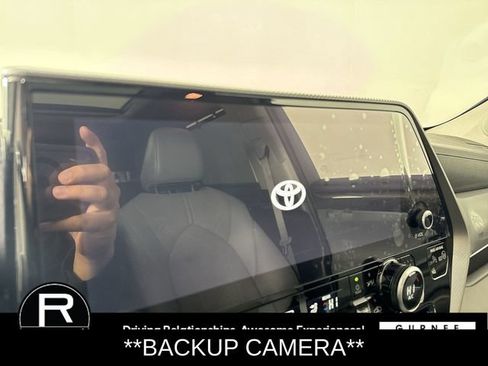 Used 2023 Toyota Highlander Platinum AWD/4WD image 7