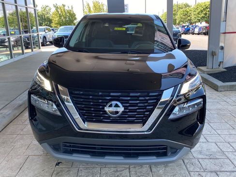 Certified 2023 Nissan Rogue SV AWD/4WD image 2