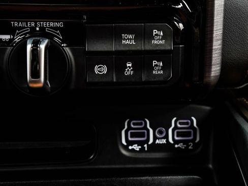 Used 2024 RAM 2500 Limited w/ Safety Group image 28