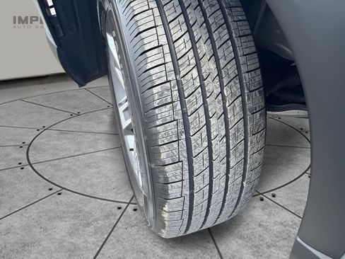 Used 2023 Honda Pilot EX-L image 2