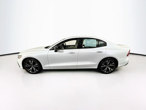 Used 2023 Volvo S60 B5 Core FWD image 8