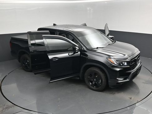 Used 2025 Honda Ridgeline Black Edition image 19