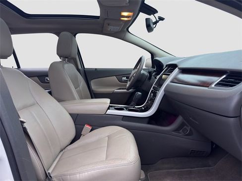 Used 2014 Ford Edge Limited w/ Equipment Group 302A image 17