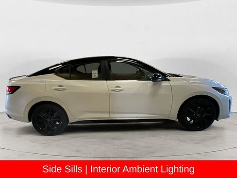 New 2025 Nissan Sentra SR w/ Midnight Edition image 7