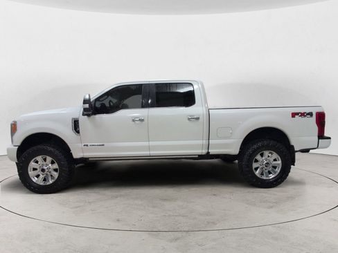 Used 2017 Ford F250 Platinum w/ Platinum Ultimate Package image 2