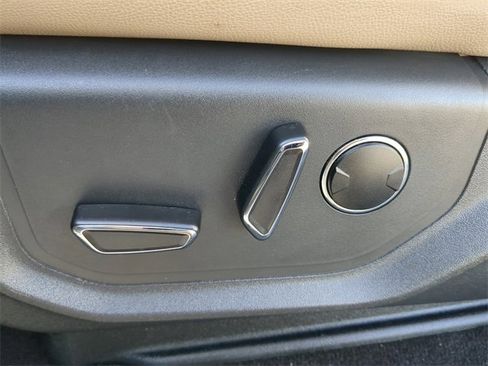 Used 2023 Ford Expedition Max Limited image 24