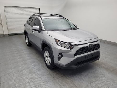 Used 2019 Toyota RAV4 XLE w/ Convenience Package FWD image 13