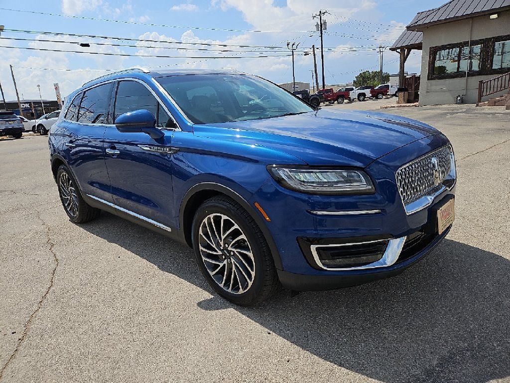 Used 2020 Lincoln Nautilus Reserve w/ Equipment Group 201A FWD image 10