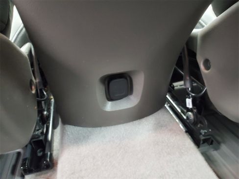 Used 2022 Chevrolet Malibu LT image 25