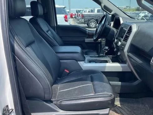 Used 2019 Ford F150 Lariat w/ Equipment Group 502A Luxury AWD/4WD image 25