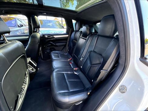 Used 2014 Porsche Cayenne GTS AWD/4WD image 26