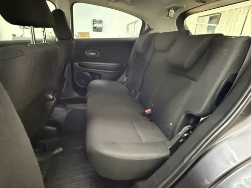 Used 2017 Honda HR-V LX image 17