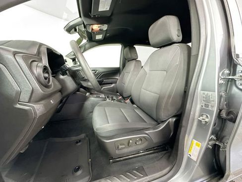 Used 2023 Chevrolet Colorado W/T w/ WT Convenience Package II AWD/4WD image 17