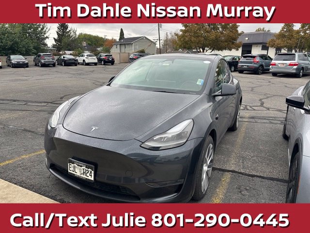 Used 2024 Tesla Model Y Long Range AWD/4WD image 1