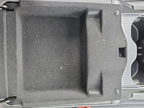 New 2025 Jeep Grand Cherokee L Altitude image 36