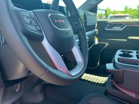 New 2026 GMC Sierra 1500 Elevation AWD/4WD image 9
