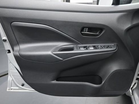 Used 2025 Nissan Versa S w/ Trunk Package FWD image 19