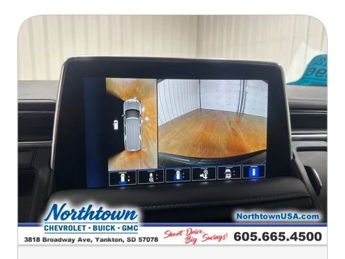 Used 2022 Chevrolet Tahoe LT w/ Luxury Package AWD/4WD image 21
