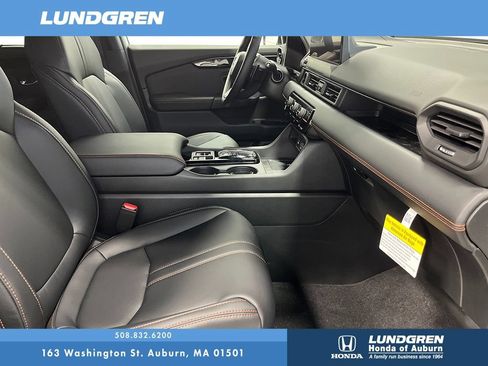 New 2026 Honda Pilot TrailSport image 9