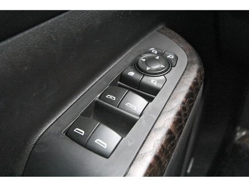 Used 2023 GMC Acadia Denali w/ Denali Ultimate Package FWD image 20