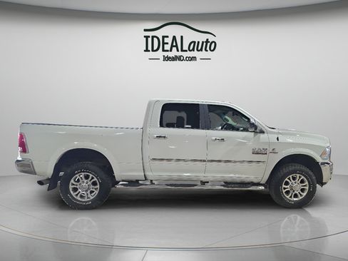 Used 2016 RAM 2500 Laramie AWD/4WD image 2