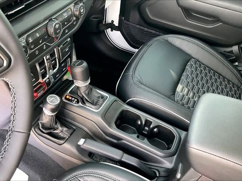 New 2026 Jeep Gladiator Mojave AWD/4WD image 7