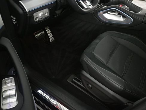 Certified 2025 Mercedes-Benz GLE 53 AMG 4MATIC image 7