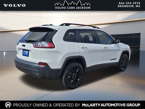 Used 2023 Jeep Cherokee Altitude Lux image 4