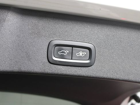 Used 2023 Volvo C40 P8 Recharge Plus AWD/4WD image 29
