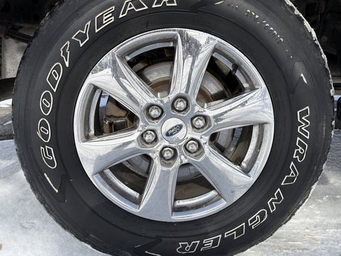 Used 2018 Ford F150 XLT w/ Equipment Group 302A Luxury image 22