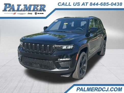 New 2025 Jeep Grand Cherokee Limited w/ Black Appearance Package image 1