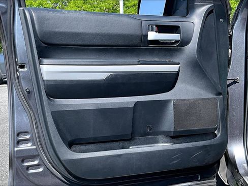 Used 2018 Toyota Tundra SR5 AWD/4WD image 21