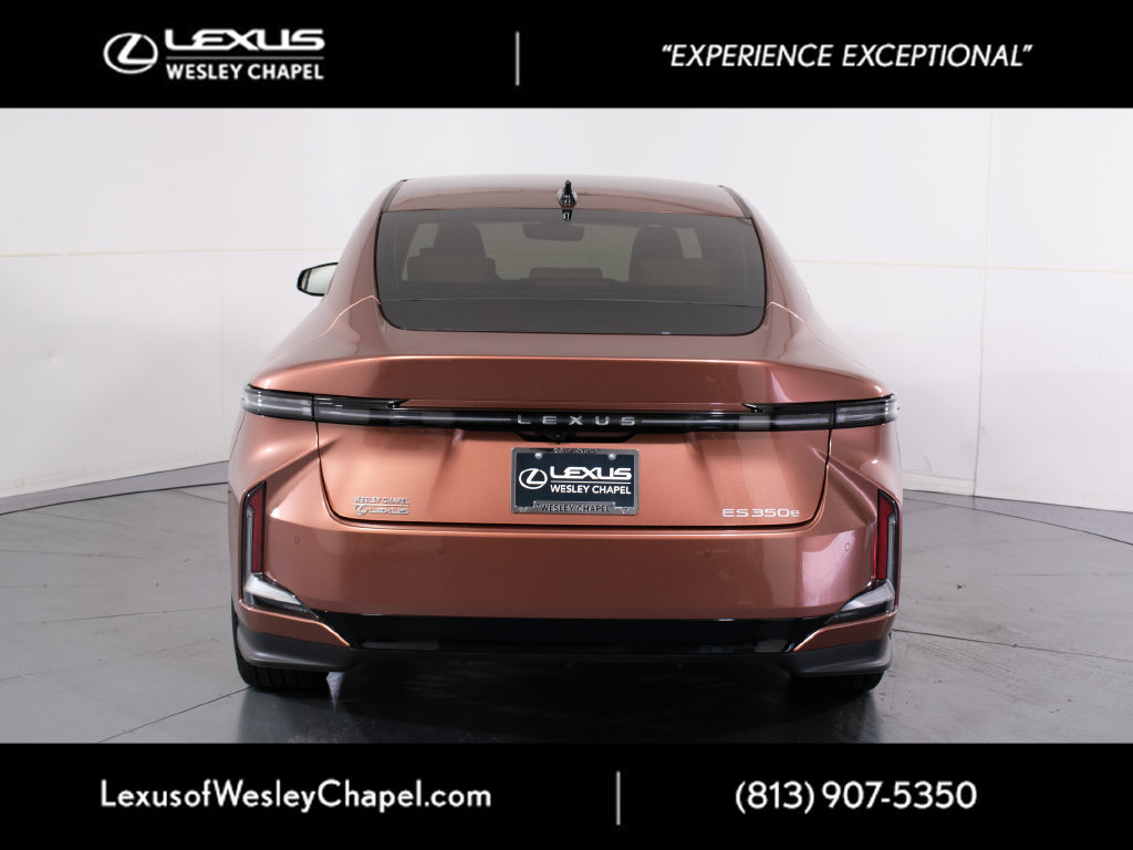 Certified 2026 Lexus ES 350e w/ Convenience Package FWD image 5
