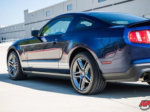 Used 2010 Ford Mustang Shelby GT500 RWD image 51